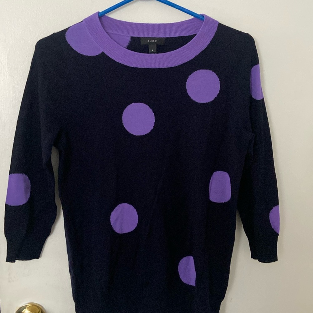 J crew purple sweater with lighter purple circles